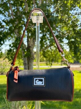 Dooney & Bourke Mini Barrel Handbag Black Pebble Grain Leather EUC